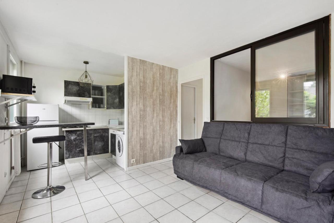 Le Glatigny- Chesnay Apartman Le Chesnay  Kültér fotó